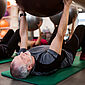 Mann beim Fitness