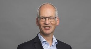 Dr. Carl Fahr